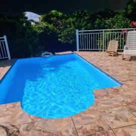 Appartement avec vue mer, terrasse et piscine au Gosier