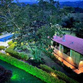 Casa - Finca Villa Violeta, hotel in San Vicente