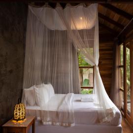Zen Retreat with Ricefield and Mountain View with Pool, Hotel in Silebeng