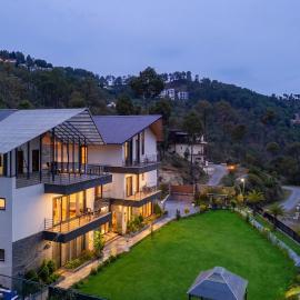 StayVista at Suvas Villa with Lawn, BBQ