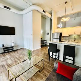 King Suite on The Circle by Convention Center