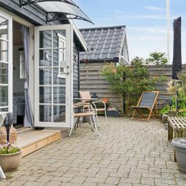 Holiday Home Close To The Beach And Restaurants