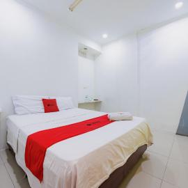 RedDoorz at Taman Galaxy Bekasi