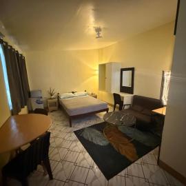 The RM Homestay Extension، فندق في Baclayon