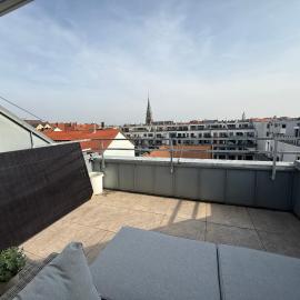Penthouse above Fürth - 2 rooftop terraces - East & West