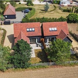 Luxury Barn Collection, Essex | Sleeps 12, hotel di Gestingthorpe