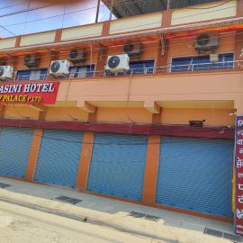 Bindwasini Hotel And Party Palace, hótel í Bīrganj