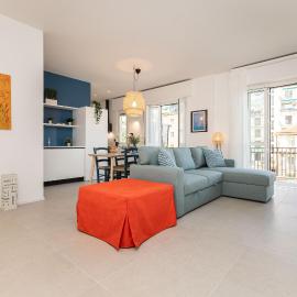 -Vista Mare- Ampio Balcone e parcheggio privato