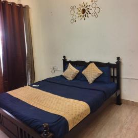 tulip stays, hotel di Singapperumālkovil