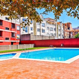 Desconectaengalicia La Perla, piscina y parking