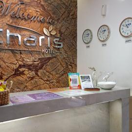 Viesnīca De La Charis Hotel pilsētā Kediri