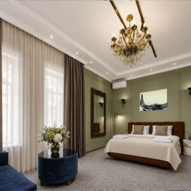 Old Money Boutique Hotel