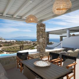Cavo Blue Villas، فندق في شاطئ إليا