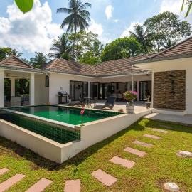 Villa Internationale 3BR Tropical Escape, hotel a Ban Thung