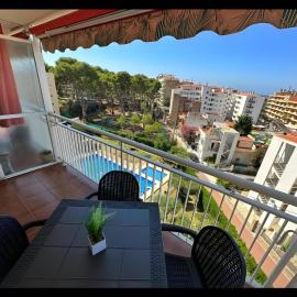 Apartamento con Piscina y Parking