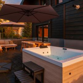 Villa mit Jacuzzi & Keramikgrill