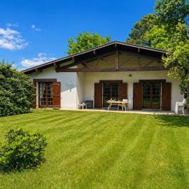 La Villa familiale du Soleil Levant grand jardin
