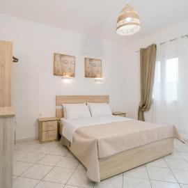 Villa Elva, hotell i Ammoudia
