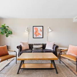 The Higher the Hair - 2BR Condo for 4 facing Park, Wifi