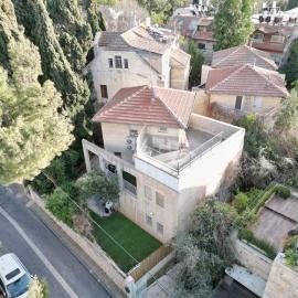 Kosher Villa in earth of Moshava, hotell i Jerusalem