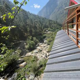 Tirthan river and wildlife cottage