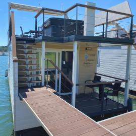 Floating house Sunflower