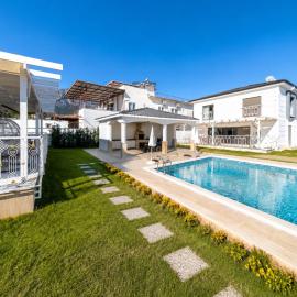 Luxury Villa in a Peaceful Neighborhood with Pool