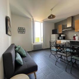 ARISTIDE 4 - Appartement idéalement située, hotell i Fouras