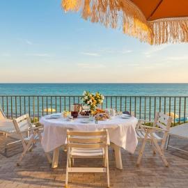 Villa Seahorse, Fontane Bianche, Siracusa, BEACHFRONT, great wifi, beautiful garden, hotel v destinaci Fontane Bianche