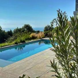 Villa with pool and sea view