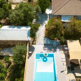 Botonis Houses - Modern Villas, Timeless Beauty, hotell i Vasilikos