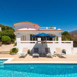 Villa Fontana by 3VILLAS, hotel di Punta Prima