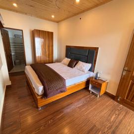 Forest Breeze Homestay, hotell sihtkohas Kanatal