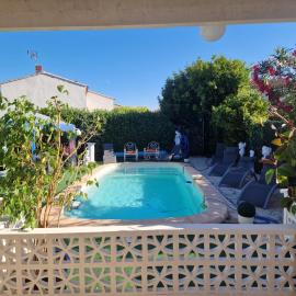 VILLA Soleil et Douceur, hotel in La Seyne-sur-Mer