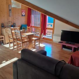 5 person apartment pool and panoramic balcony view, hôtel à Valmeinier
