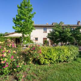 Agriturismo Il Barco, hotel sa Spello