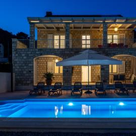 Villa Sunny Oasis