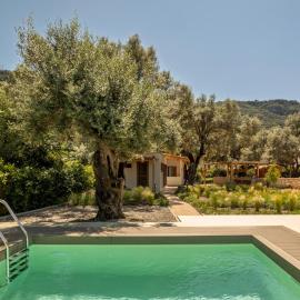 My Secret Mojo, Private Luxury Retreat Near the Beach, hotel v destinaci Lefkada