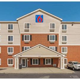 Motel 6 Suites Cincinnati Sharonville, OH