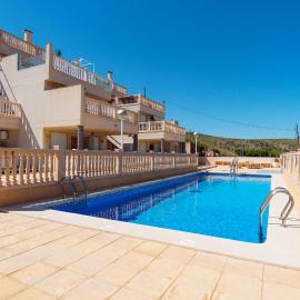 Apartamento para 4 con vistas al mar, Piscina, parking y WiFi