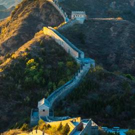 BeiJing Mutianyu Hills Pool Wall Resort view at the foot of Mutianyu Great Wall, infinity pool, one-way Capitl airport pick-up, free laundry and coffee, hotel em Huairou