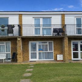 8 Berth Chalet To Hire In Hemsby Near Hemsby Beach Ref 18117B, hotel i Hemsby