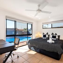 Waterview house with pool, sleeps 10