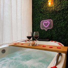 Cabana romântica com hidro e conforto, hotel in Curitiba