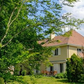 Vaste et confortable maison à la campagne, Hotel in Villotte-sur-Aire