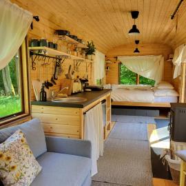Glamping Maringotka77, готель 