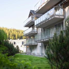 Sienna में, होटल SIENNA Apartament Czarna Gora Duzy, ustronny z ogrodkiem LIV 7 - ODNOWIONY