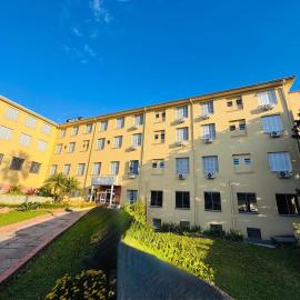 Hotel São Lourenço, viešbutis mieste Porto Alegrė