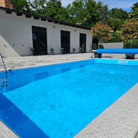 Villa Grandis、ヴァラズディンスケ・トプリツェのホテル