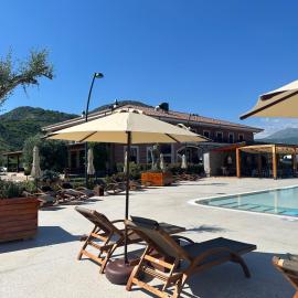 Porta e Alpeve, hotel di Gradec